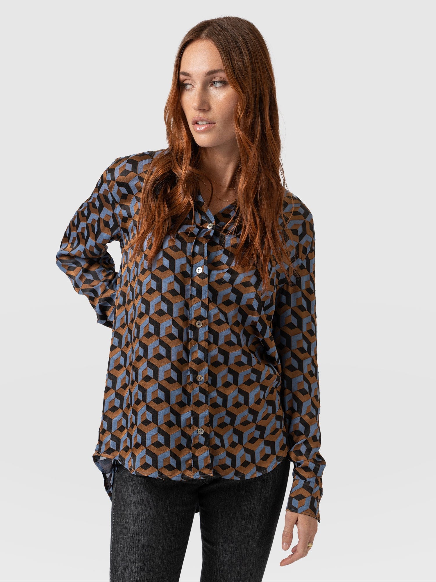 Boyfriend Shirt Geo Print - Women's Shirts | Saint + Sofia® EU